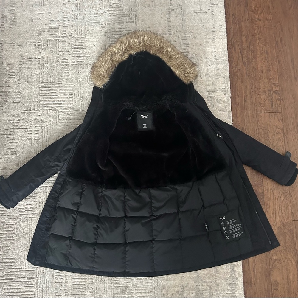 Aritzia TNA Black Mid-Length Winter Jacket - Picture 4 of 10